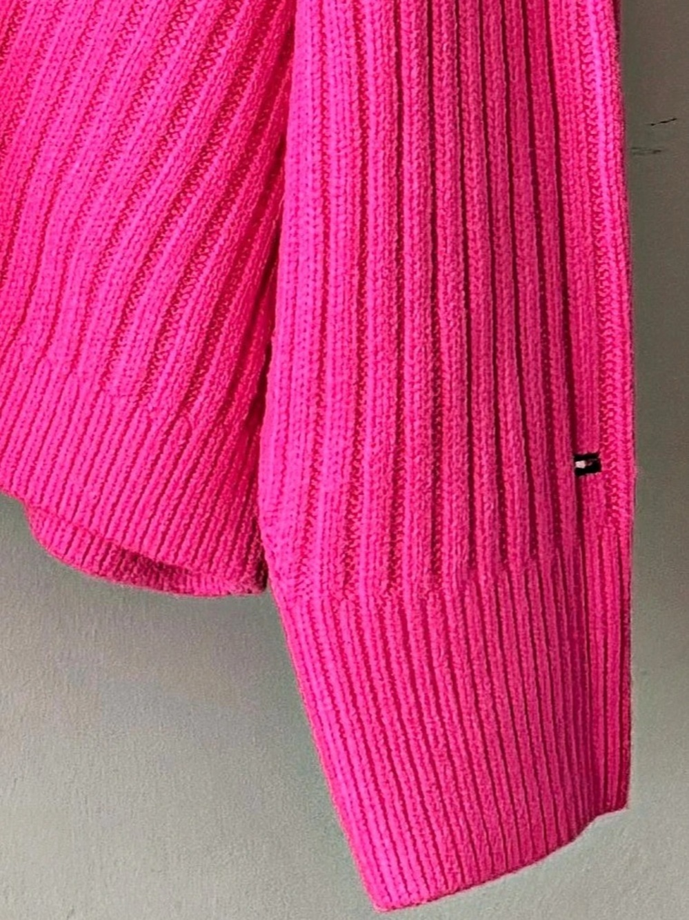 Gap Cable Knit Sweater in Pink Like New - Picture 2 of 5